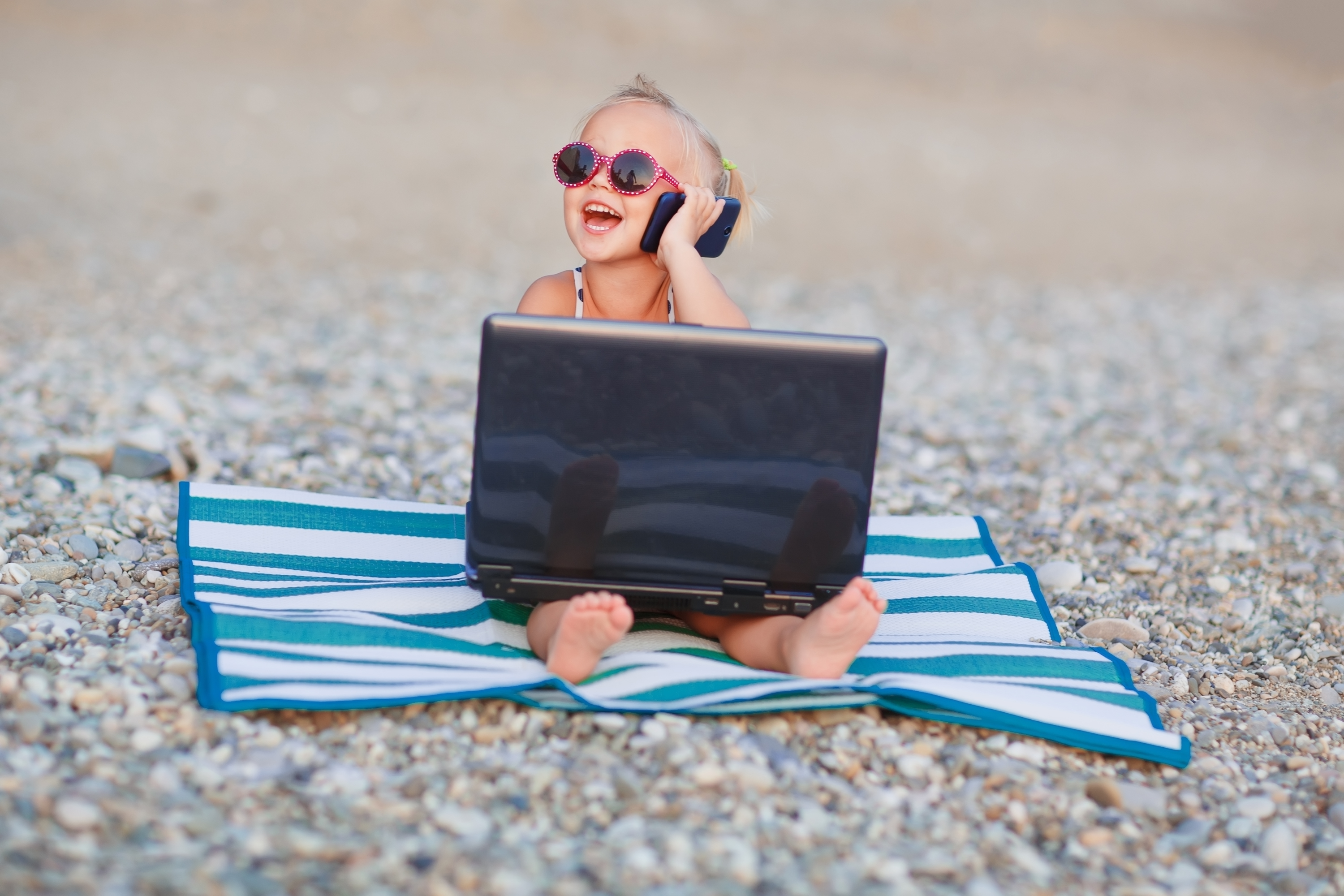 #Unplugged: Keeping kids off technology on your holiday